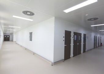 Cloison salle blanche